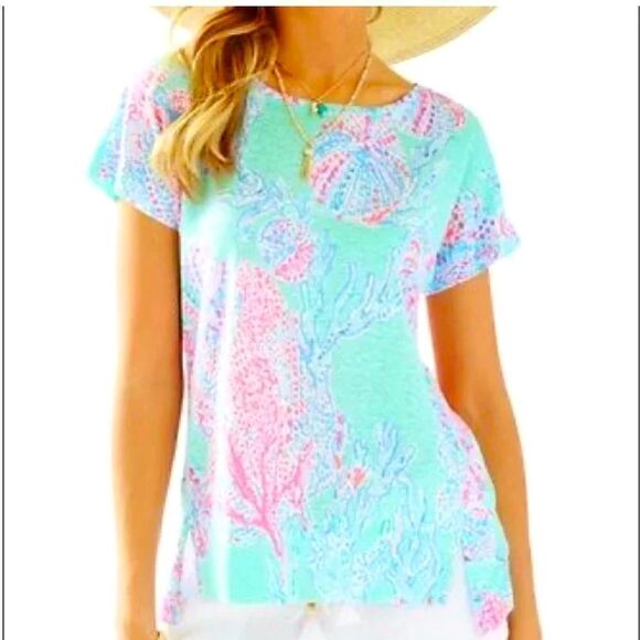 Lilly Pulitzer Tops - Lilly Pulitzer Mikela short sleeve tee.